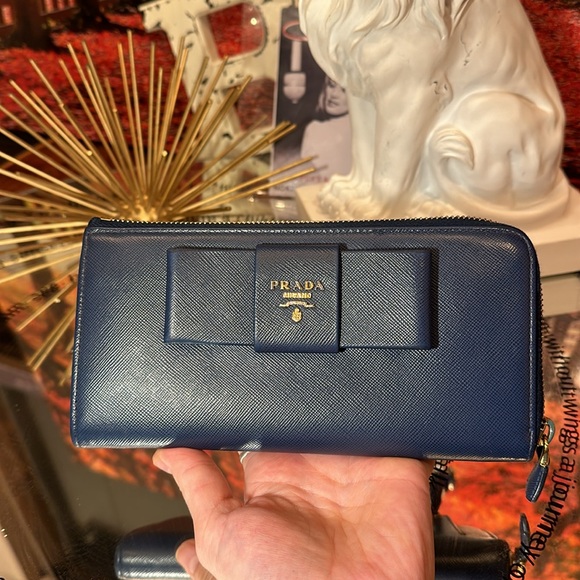 Prada long body blue bow walllet.  EUC. - Picture 7 of 11